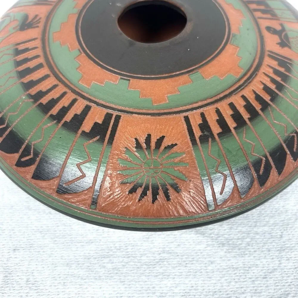 Vintage Dine Navajo Handpainted Etched Geometric Pattern Seed Pot 6